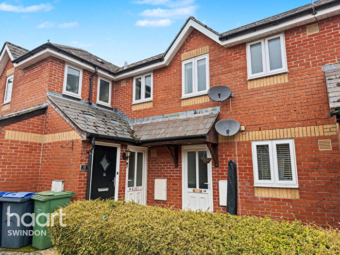 1 Bedroom Maisonette For Sale In Willis Way, Swindon, SN5