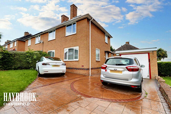3 Bedroom Semi-Detached House For Sale In Grasmere Close, Chesterfield, S41
