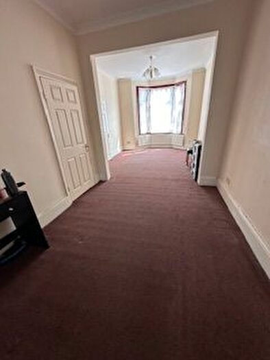 3 Bedroom Terraced House For Sale In St. Georges Square, London, E7