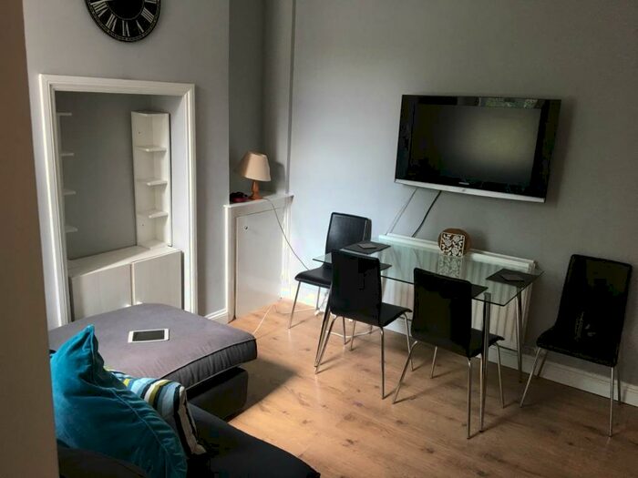 4 Bedroom House To Rent In May Street, Cathays, Cardiff, CF24