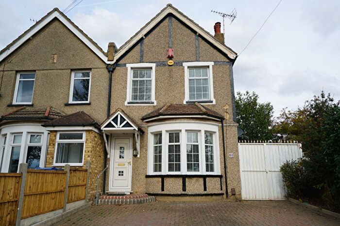 3 Bedroom Semi-Detached House To Rent In Lodge Lane, Grays, RM16