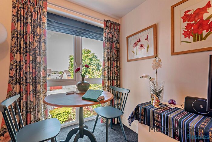 2 Bedroom Flat For Sale In Victory Court, Beaconsfield Road, Waterlooville, PO7