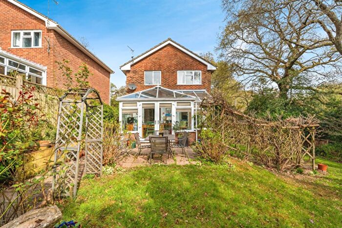 3 Bedroom Detached House For Sale In Hunters Crescent, Romsey, SO51