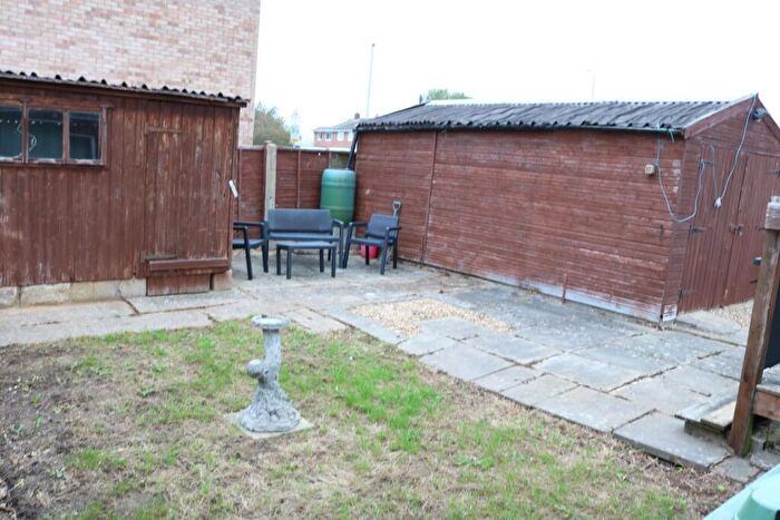 2 Bedroom Semi-Detached Bungalow For Sale In The Grove, Market Deeping, PE6