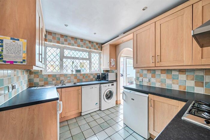 3 Bedroom End Of Terrace House For Sale In Fairmead Crescent, Edgware, HA8