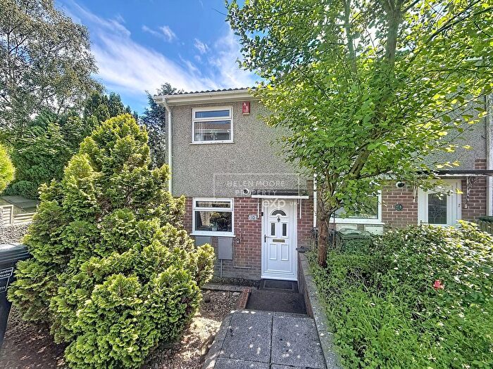 2 Bedroom End Of Terrace House For Sale In Frewin Gardens, Southway, Plymouth, PL6