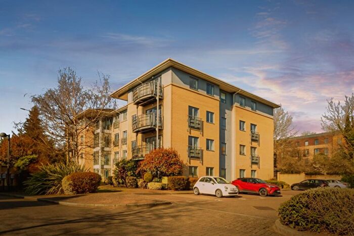 2 Bedroom Apartment For Sale In The Quays, Castle Quay Close, Nottingham, NG7