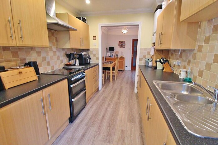 3 Bedroom Terraced House For Sale In Monmouth Road, North End, PO2