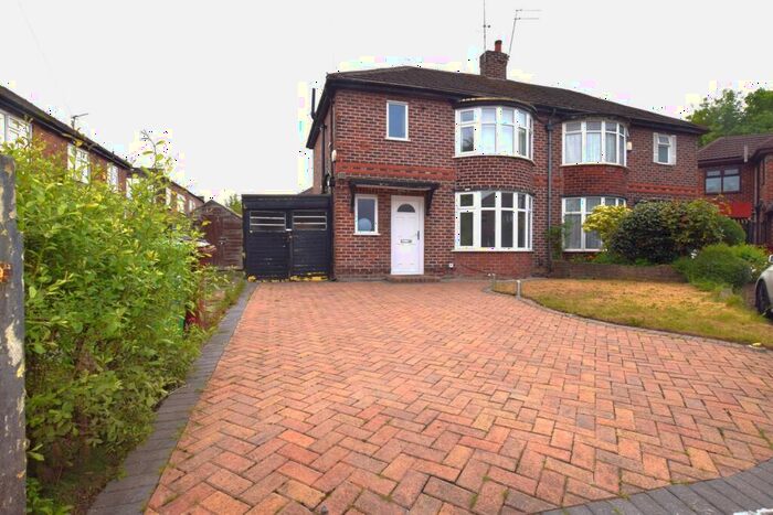 3 Bedroom Semi-Detached House To Rent In Avalon Drive, Manchester, M20
