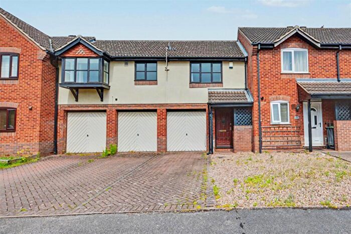 2 Bedroom Coach House For Sale In Hotspur Drive, Colwick, Nottingham, NG4
