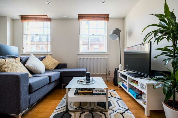 1 Bedroom Apartment To Rent In Upper Street London, N1