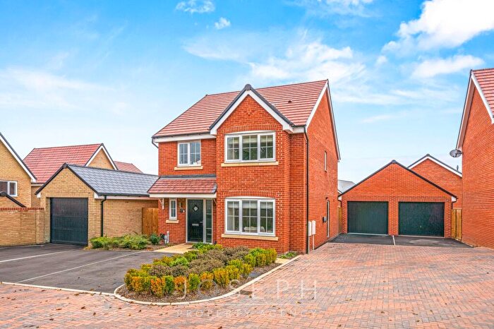 4 Bedroom Detached House For Sale In Woodpecker Close, Bramford, IP8