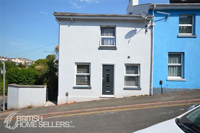 1 Bedroom Flat For Sale In Cavern Road, Torquay, Devon, TQ1