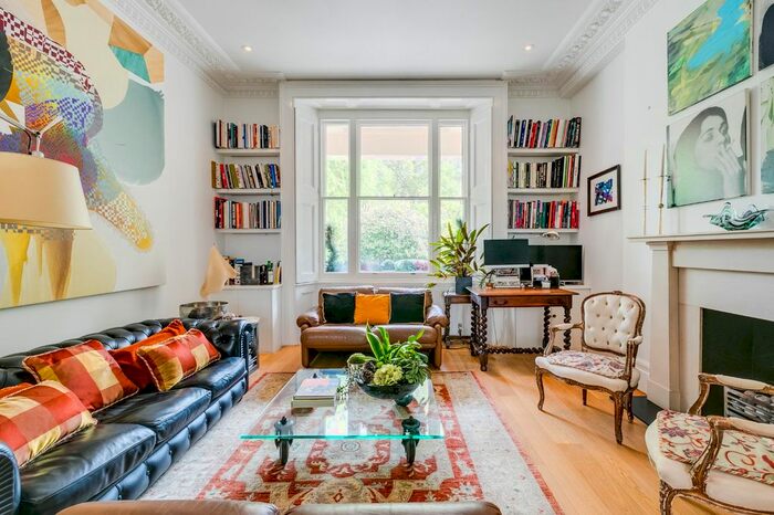 4 Bedroom Flat To Rent In Eccleston Square, London, SW1V