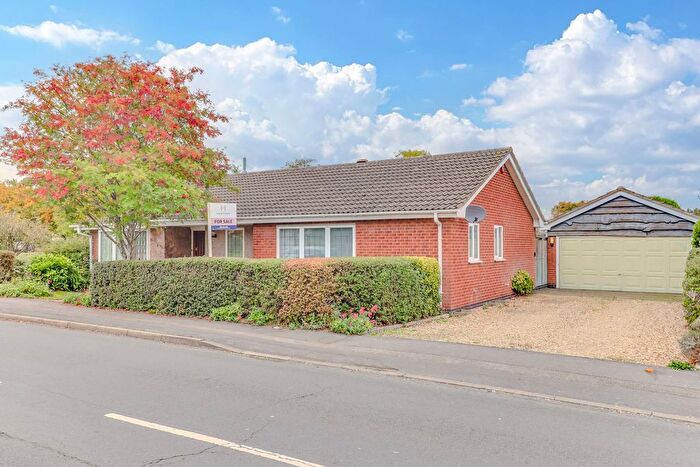 3 Bedroom Detached Bungalow For Sale In Somerfield Way, Leicester Forest East, LE3