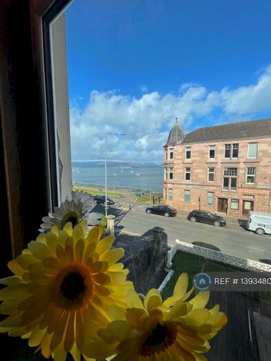 2 Bedroom Flat To Rent In Albert Road, Gourock, PA19