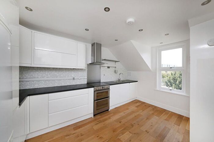 1 Bedroom Flat To Rent In Thurlow Park Road, Dulwich, London, SE21