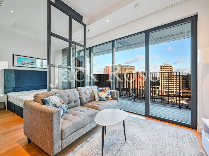 Studio To Rent In Corson House, City Island Way, London, E14