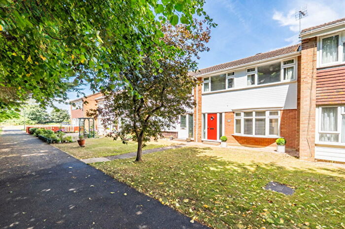 3 Bedroom Terraced House For Sale In Kimberwell Close, Toddington, LU5