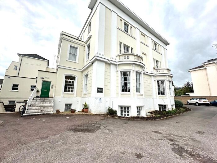 1 Bedroom Apartment To Rent In Park Place, Cheltenham, Gloucestershire, GL50