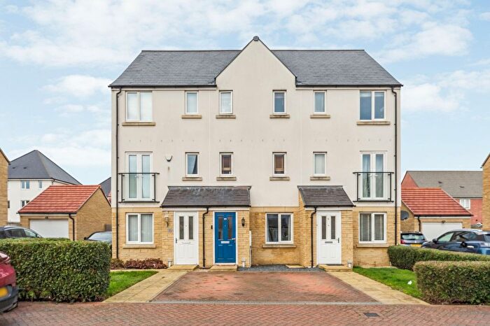 3 Bedroom Terraced House For Sale In Rayson Lane, Witney, OX29