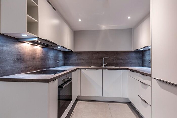 2 Bedroom Flat To Rent In St Peters Court Cephas Street, E1