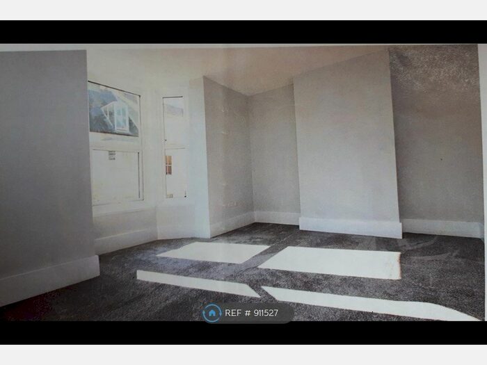 3 Bedroom Maisonette To Rent In Meeching Road, Newhaven, BN9