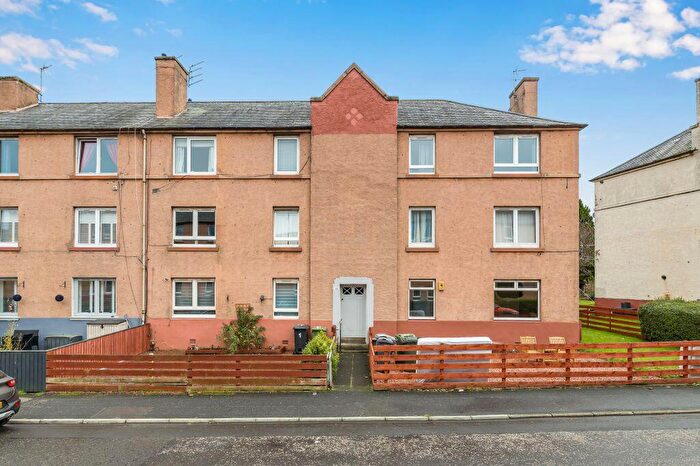 2 Bedroom Flat For Sale In / Stenhouse Gardens North, Stenhouse, Edinburgh, EH11