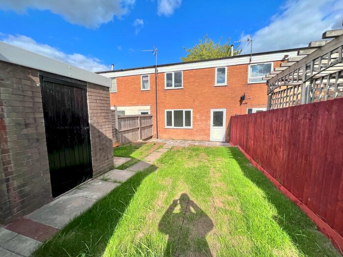 3 Bedroom Terraced House To Rent In Weybridge, Woodside, Telford, TF7