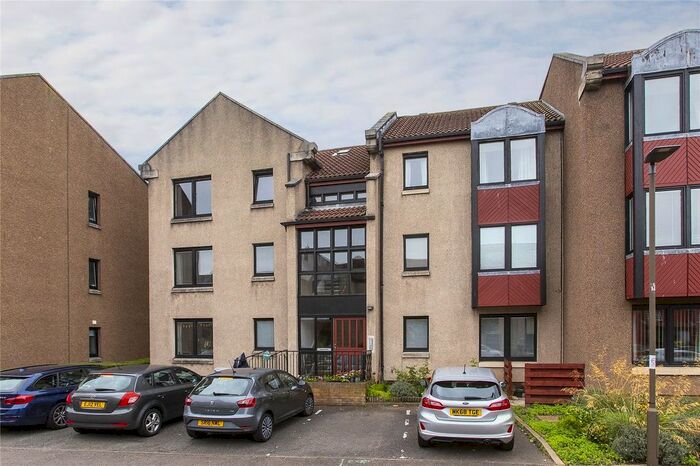 2 Bedroom Flat To Rent In Chalfont, Gracefield Court, Musselburgh, EH21