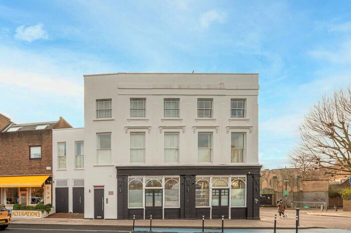 2 Bedroom Flat To Rent In Prince Of Wales Road, Kentish Town, London, NW5