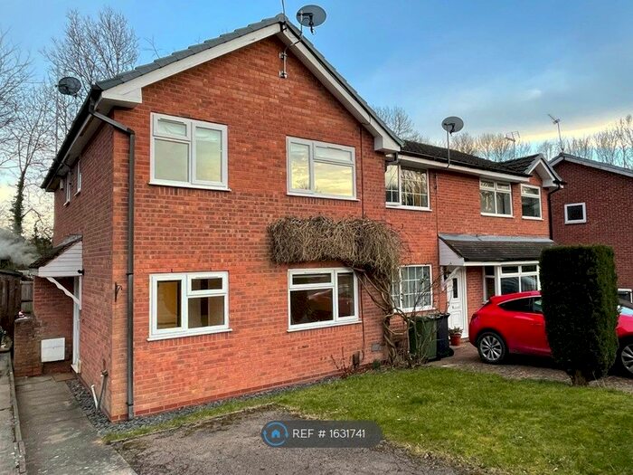 2 Bedroom Terraced House To Rent In Bilbury Close, Redditch, B97