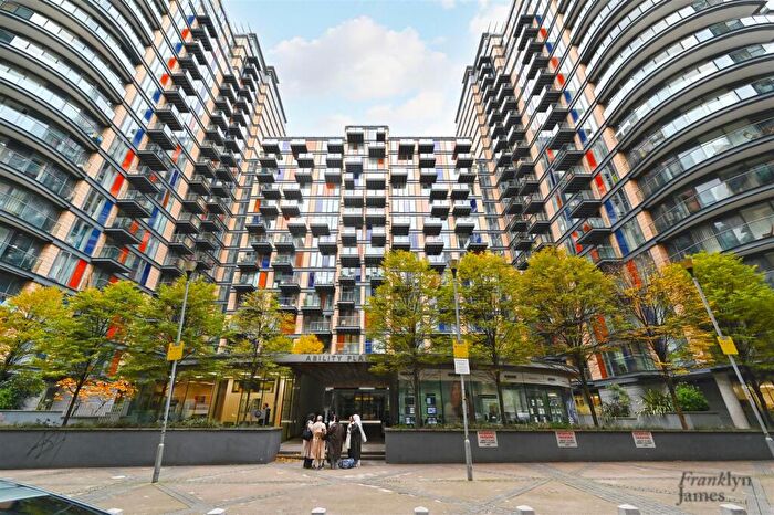 1 Bedroom Apartment For Sale In Ability Place, Millharbour, London, E14
