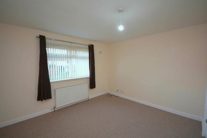 1 Bedroom Flat To Rent In Diriebught Court, Inverness, Highland, IV2