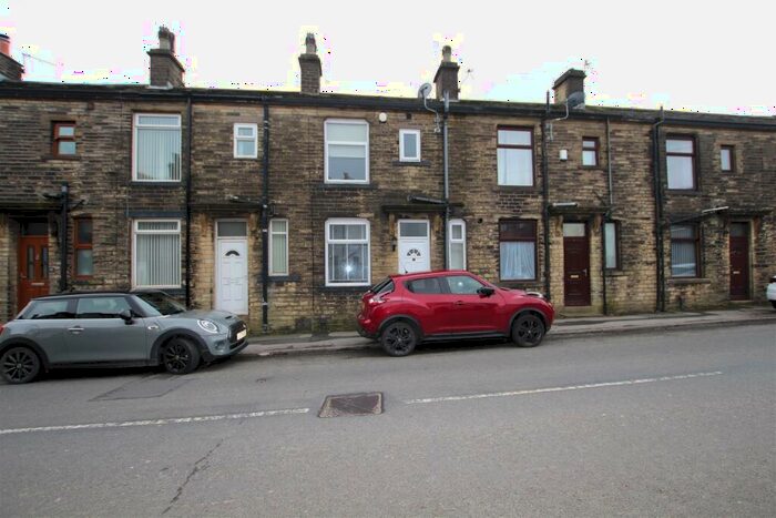 2 Bedroom Terraced House To Rent In Thornton Road, Queensbury, Bradford, BD13