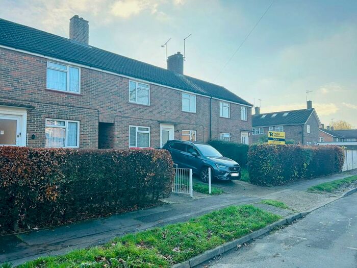 3 Bedroom House To Rent In Ifield, RH11