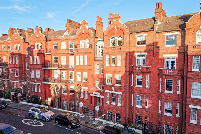 2 Bedroom Flat For Sale In Hamlet Gardens, W6