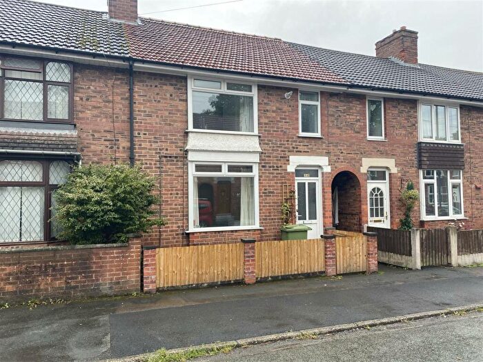 3 Bedroom Town House To Rent In Princes Street, Stone, ST15