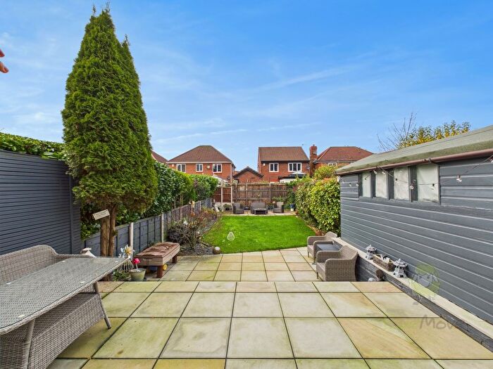 3 Bedroom Semi-detached House For Sale In Platt Fold Road, Leigh, Greater Manchester, WN7