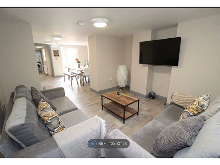 6 Bedroom Terraced House To Rent In Wellington Street, Preston, PR1