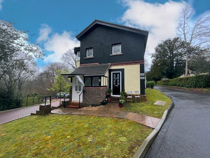 1 Bedroom Maisonette To Rent In Lower Hanger, Haslemere, GU27