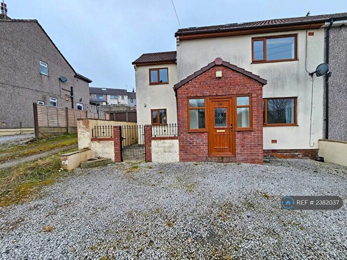 3 Bedroom Semi-Detached House To Rent In Lord Avenue, Bacup, OL13