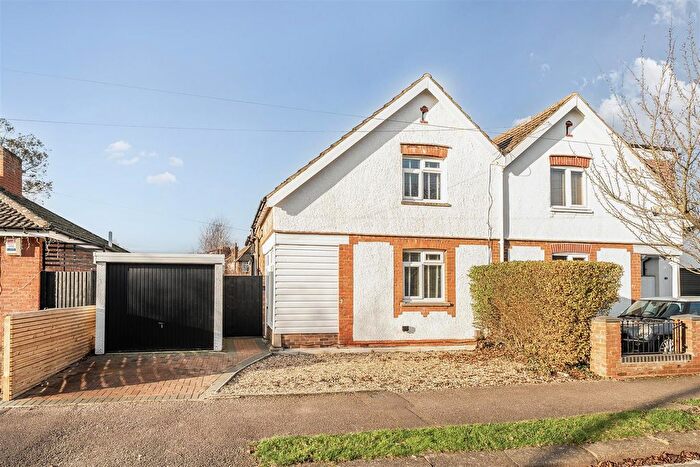 3 Bedroom Property For Sale In Queen Alexandra Road, Bedford, MK41