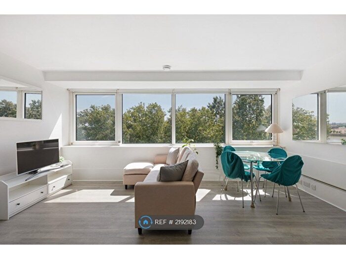 2 Bedroom Flat To Rent In Aragon Tower, London, SE8