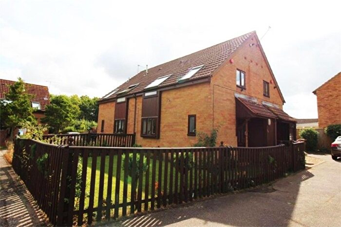 1 Bedroom Terraced House For Sale In Uplands, Stevenage, Herefordshire, SG2