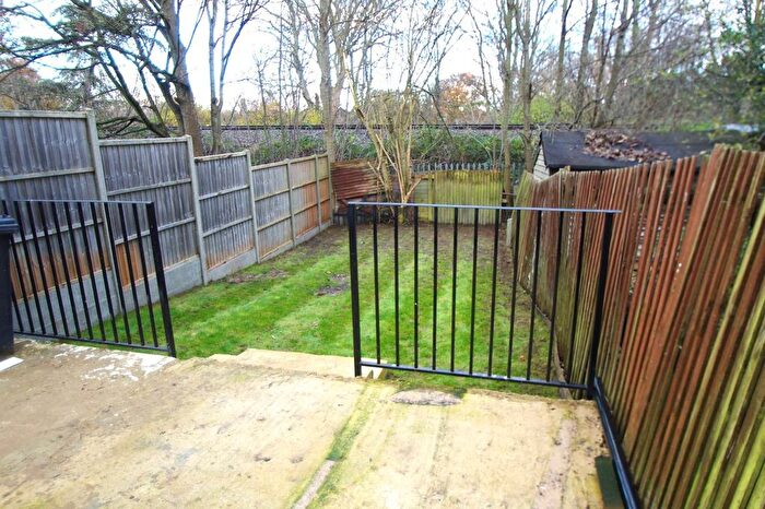 Studio To Rent In Gladstone Road, Watford, WD17