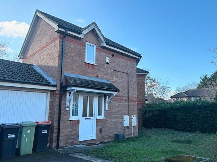 3 Bedroom Terraced House To Rent In The Oval, Oldbrook, MK6