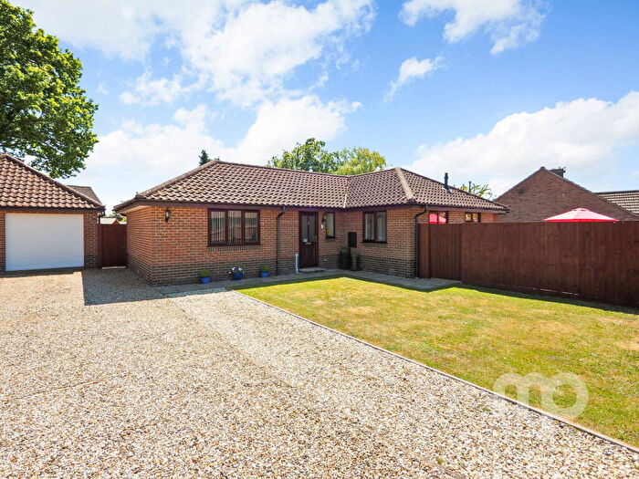 3 Bedroom Detached Bungalow For Sale In Flint House Gardens, Hethersett, NR9