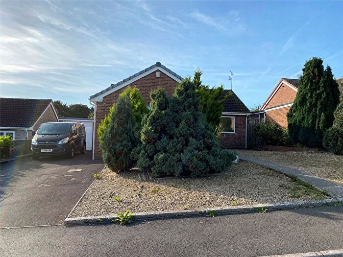 4 Bedroom Bungalow To Rent In Cedar Close, Chard, TA20