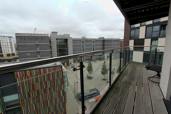 2 Bedroom Flat To Rent In McClure House, Leeds Dock, LS10